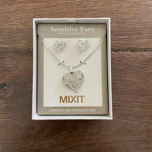 Mixit Earrings and Necklace Set